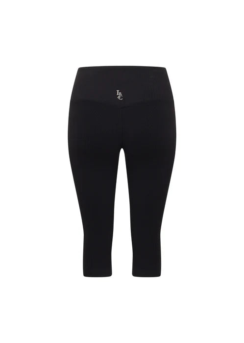 Irresistible 3/4 Capri Leggings