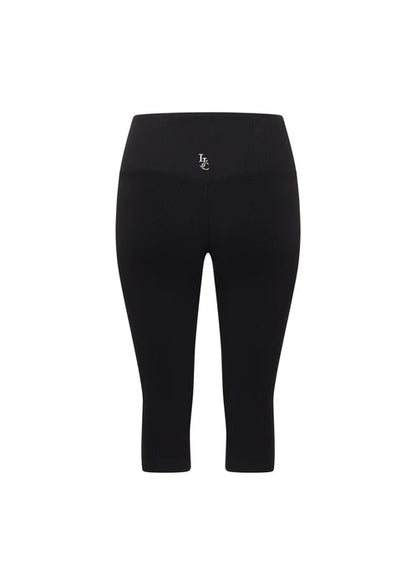 Irresistible 3/4 Capri Leggings